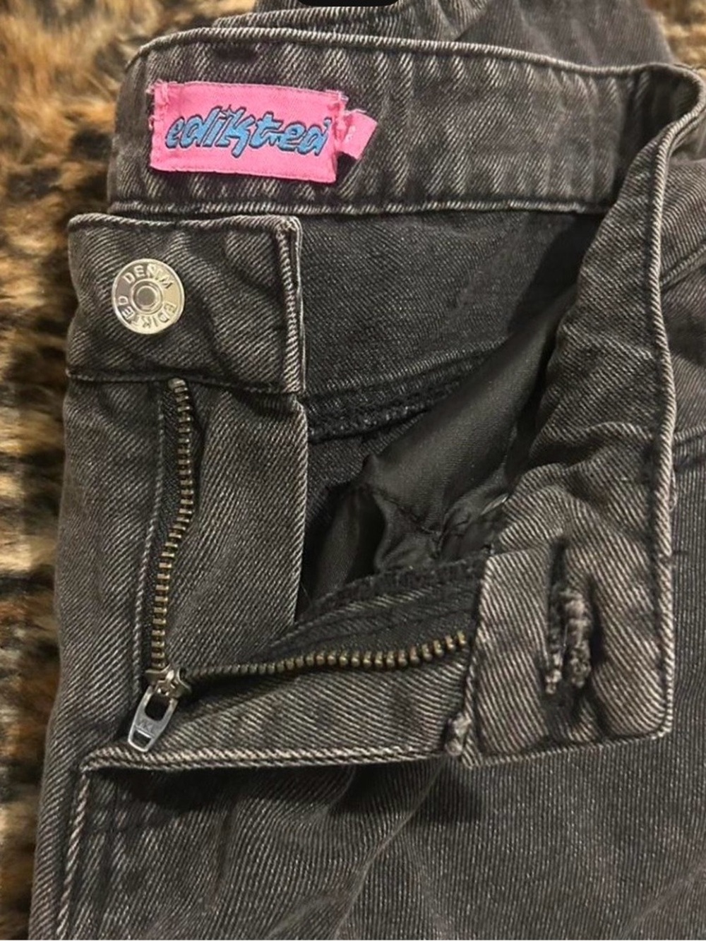 Edikted Low Rise Black Denim Jeans